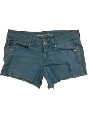 AMERICAN EAGLE Denim Shorts AE Low Rise Ripped Frayed Distressed Cut Off Size 6